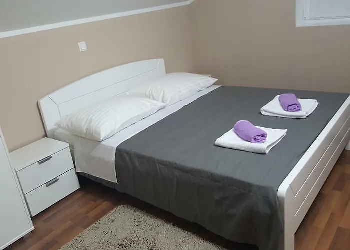 شقة Lena Sutomiscica